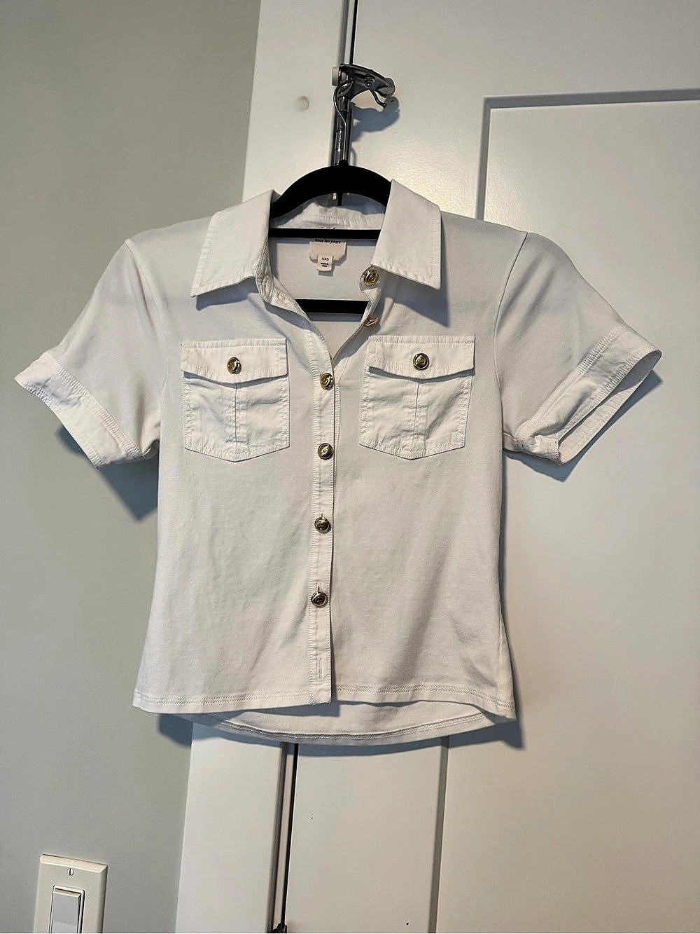 Cinq à sept Short Sleeve Button Down White Size XXS Like New